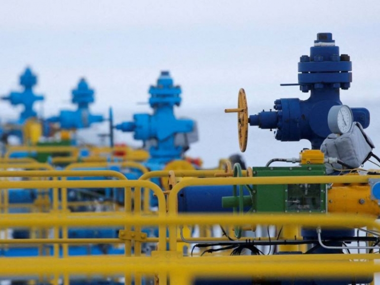 Putin: Paguen en rublos o corten el gas