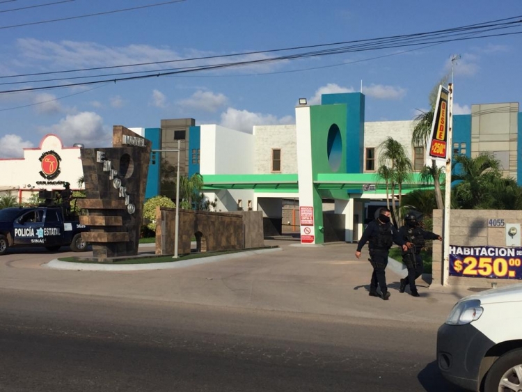 Presencia de AMLO no detiene la violencia en Culiacán, hombres armados atacan a una persona en un motel