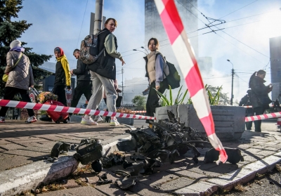 Rusia ataca con "drones suicidas" a Kiev y bombardea otras ciudades de Ucrania
