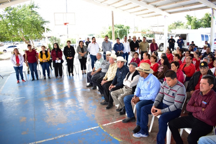 Llueven peticiones en cabildo abierto en angostura desde agua potable, deportes y apoyo a la pesca