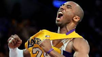 Subastan jersey de Kobe Bryant por 5.8 millones de dólares