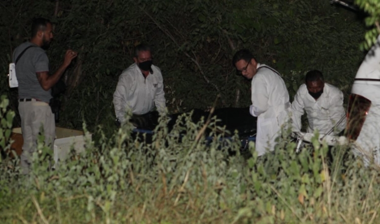 Dos hombres fueron localizados “encobijados” en un camino rural de Culiacán