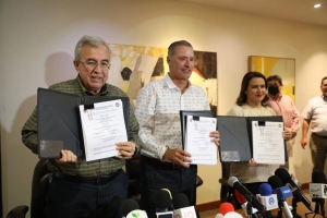 Logran acuerdo Gobierno y Sindicato para m&aacute;s de 6 mil trabajadores: QOC