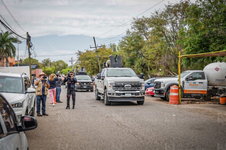 Acude Juan de Dios G&aacute;mez Mend&iacute;vil a declarar ante la FGR en Sinaloa, por indagatoria vinculada al narco de parte de EEUU