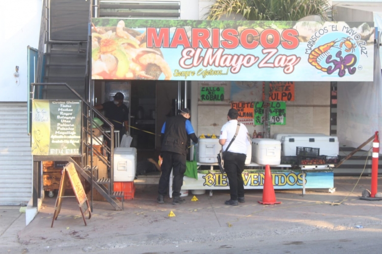 Asesinan al dueño de negocio de mariscos “El Mayo Zaz” en el sur de Culiacán