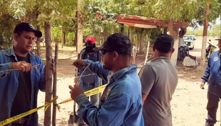 Cierran los mezquites en Guam&uacute;chil.