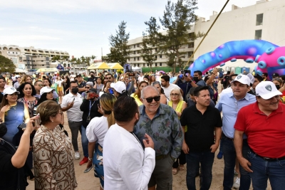 Mazatl&aacute;n con lleno total y saldo blanco