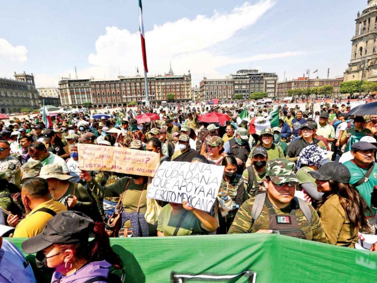 Salen a las calles a defender al Ej&eacute;rcito; exigen respeto a derechos humanos