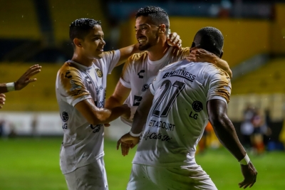 Con doblete de Yrizar, Dorados gole&oacute; al Atl&eacute;tico Morelia