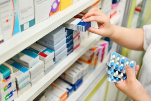 Sin plan, gobierno gener&oacute; escasez de medicinas