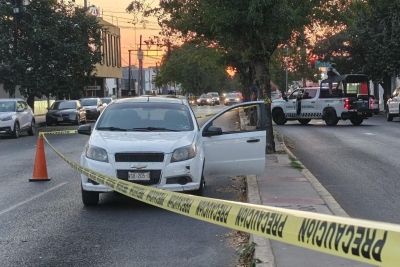 Conductor de auto queda herido en ataque a balazos en la colonia Guadalupe