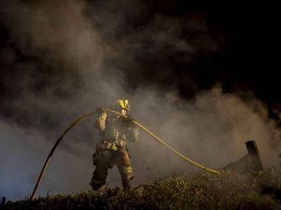 Pirotecnia provoca incendio de aserradero en Hidalgo