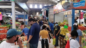 Ventas del 80 por ciento reportan comerciantes del mercado Pino Su&aacute;rez