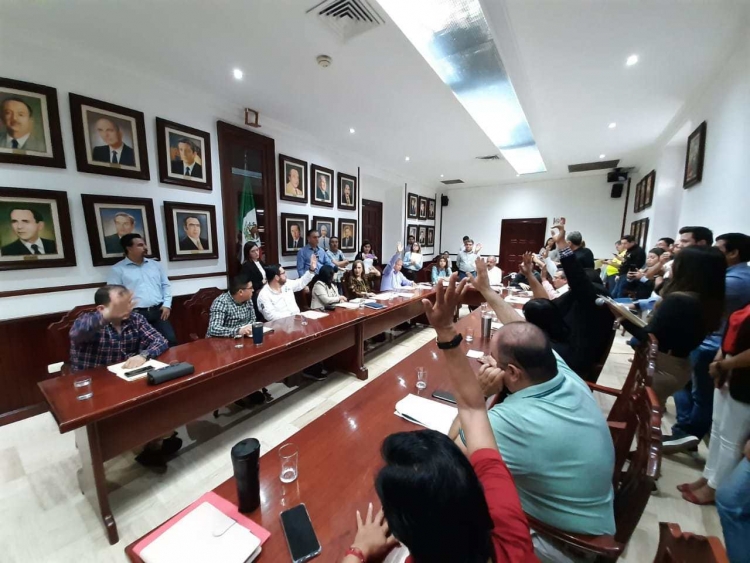 En medio de inconformidades, aprueban  la convocatoria de plebiscitos de s&iacute;ndicos