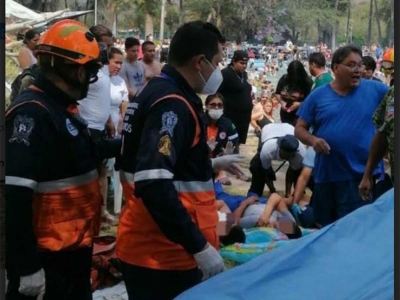 Cae &aacute;rbol en balneario de Guanajuato; beb&eacute; muere aplastado y hay 12 heridos