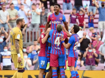 Golea el Barcelona con regreso de Fati