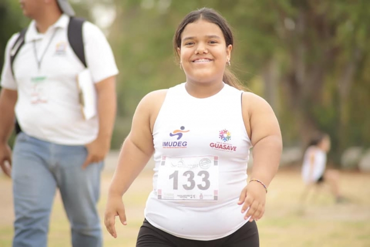 Pauleth Mejía de Guasave ganó oro y mejoró su marca en lanzamiento de bala