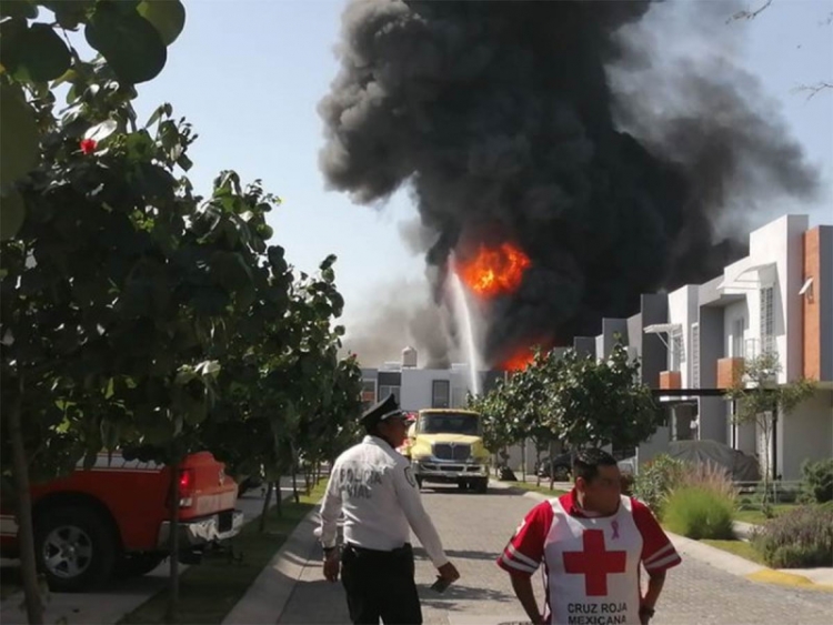 Se registra fuerte explosión e incendio en fábrica de Tlaquepaque, Jalisco