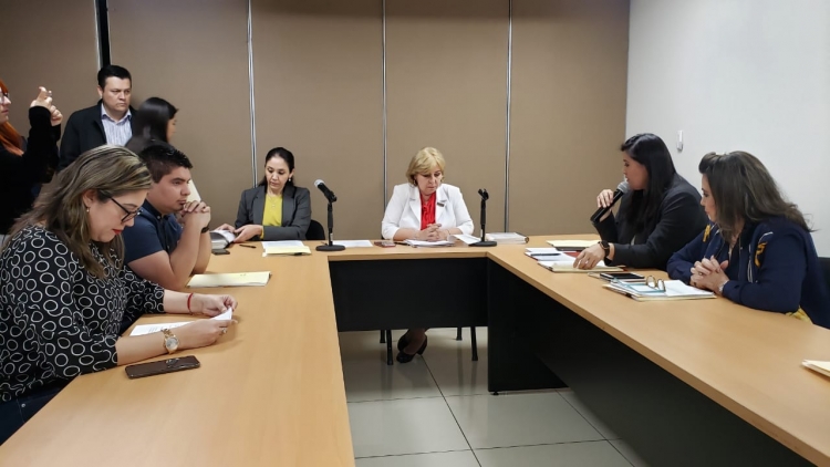 Comisi&oacute;n de Equidad aprueba dictamen que ratifica a Araceli Tirado al frente de Ismujeres; falta la Permanente