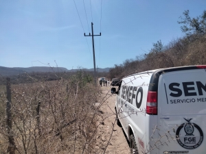 Envuelto en hules negros hallan a un hombre asesinado, en Ampliaci&oacute;n El Barrio, Culiac&aacute;n