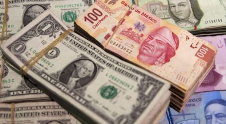 El d&oacute;lar se encamina a los $25 con la ca&iacute;da de m&aacute;s del 1% del peso