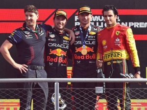 Max Verstappen y 'Checo' P&eacute;rez doman a Ferrari en GP de Italia