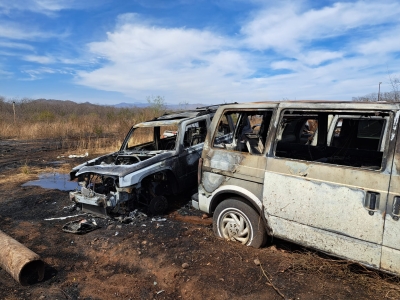 Pensi&oacute;n de veh&iacute;culos de la Unidad de bienes Asegurados de la FGE es consumida por las llamas: se queman 10 autos resguardados