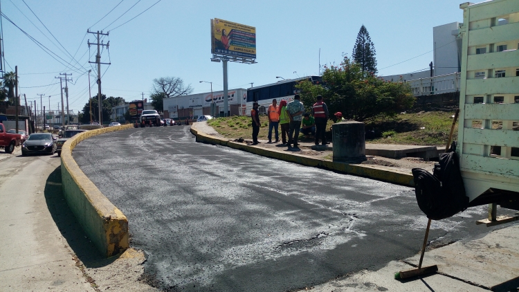 Realiza Ayuntamiento prueba piloto de selladores asf&aacute;lticos
