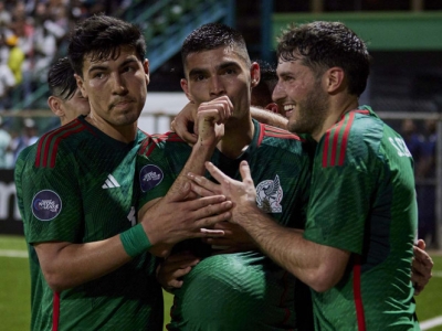 M&eacute;xico vence a Surinam en el debut de Diego Cocca