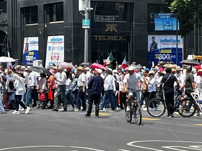 Inicia marcha en apoyo a la Suprema Corte de Justicia de la Naci&oacute;n, en Ciudad de M&eacute;xico