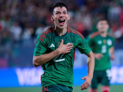 M&eacute;xico domina, triunfa y mantiene 'paso perfecto' ante Ghana